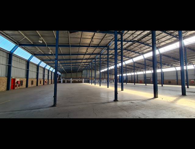 9,000M² WAREHOUSE TO LET IN MEADOWDALE